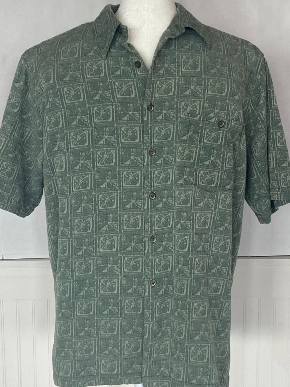Kona Kai Men's Short Sleeve Button down Silk Shirt Sz L
